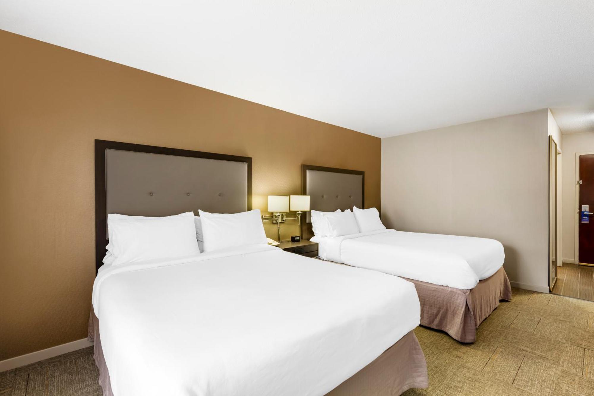 Comfort Inn, Cleveland South - Richfield Exteriér fotografie