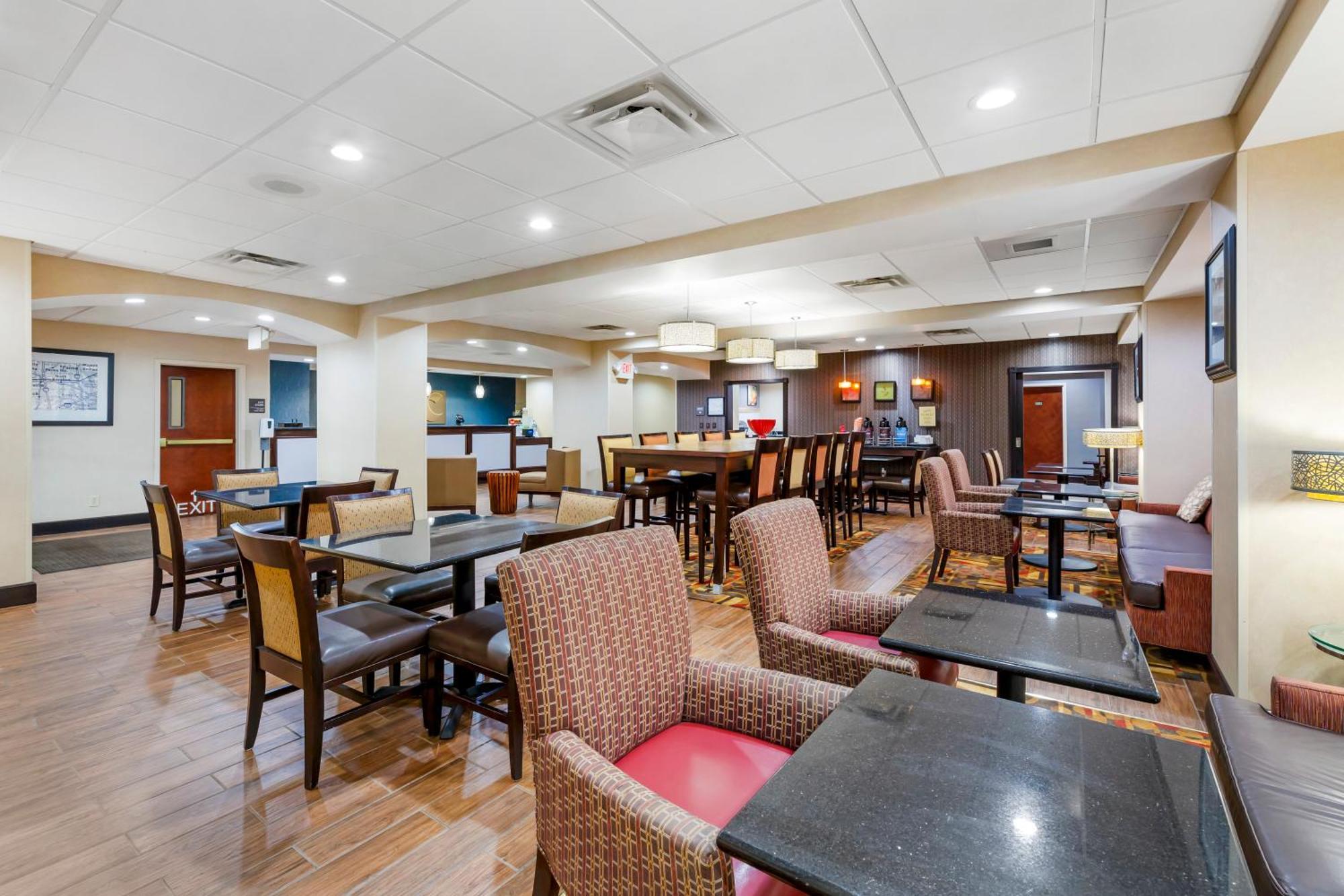 Comfort Inn, Cleveland South - Richfield Exteriér fotografie