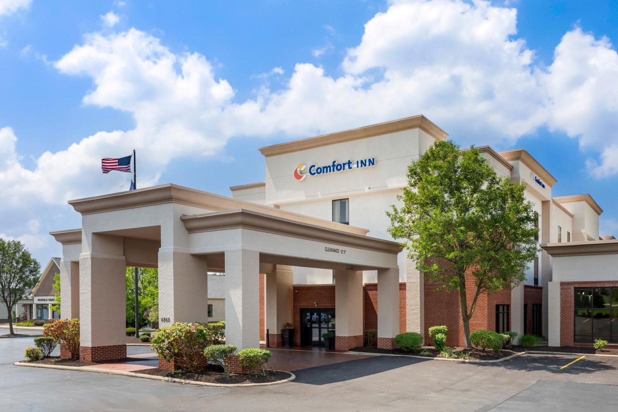 Comfort Inn, Cleveland South - Richfield Exteriér fotografie